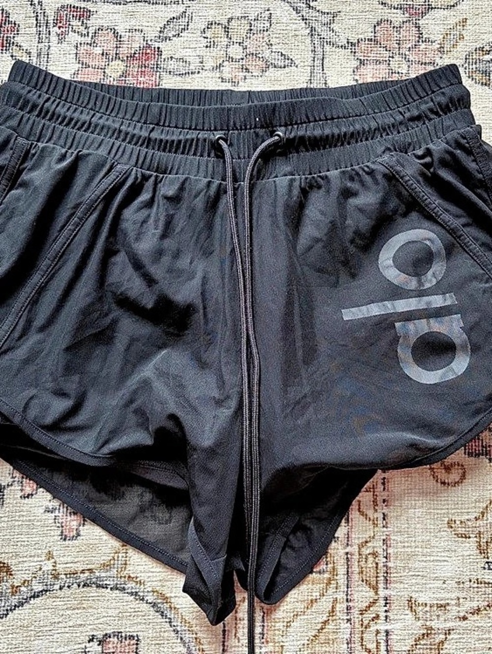 Alo Black Athletic Shorts Size XS